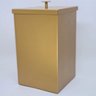 01-lixeira-quadrada-aco-inox-430-7-8-litros-na-cor-dourada